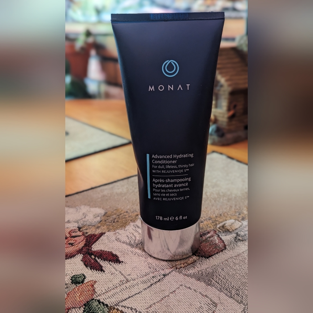 Monat Advanced Hydrating Conditioner